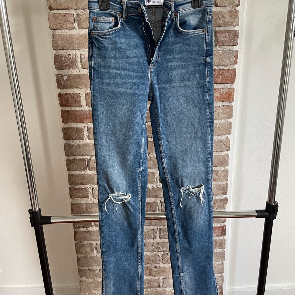 Zara Distressed Jeans